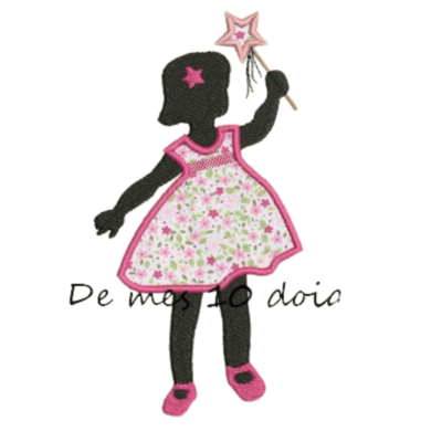 fillette avec une baguette magique