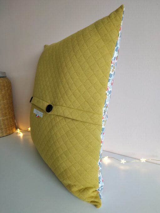 dos housse de coussin broderie perssonalisée Liberty betsy porcelaine