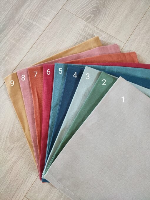 Serviette de table brodée – Image 3