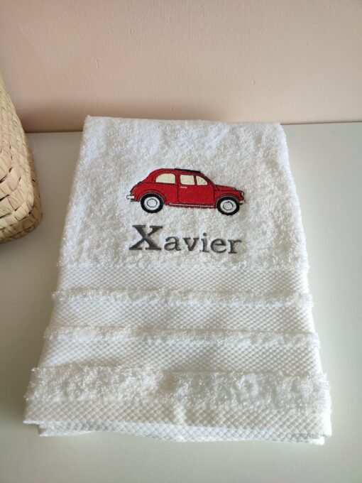 Drap de bain brodée personnalisée – Image 2