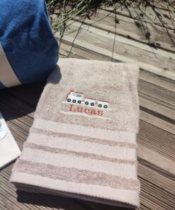 Serviette de toilette brodée personnalisée