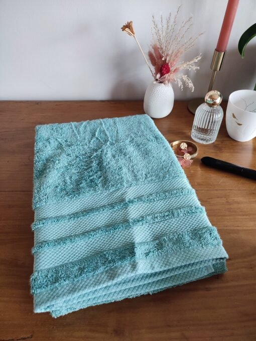 Drap de bain brodée personnalisée – Image 3