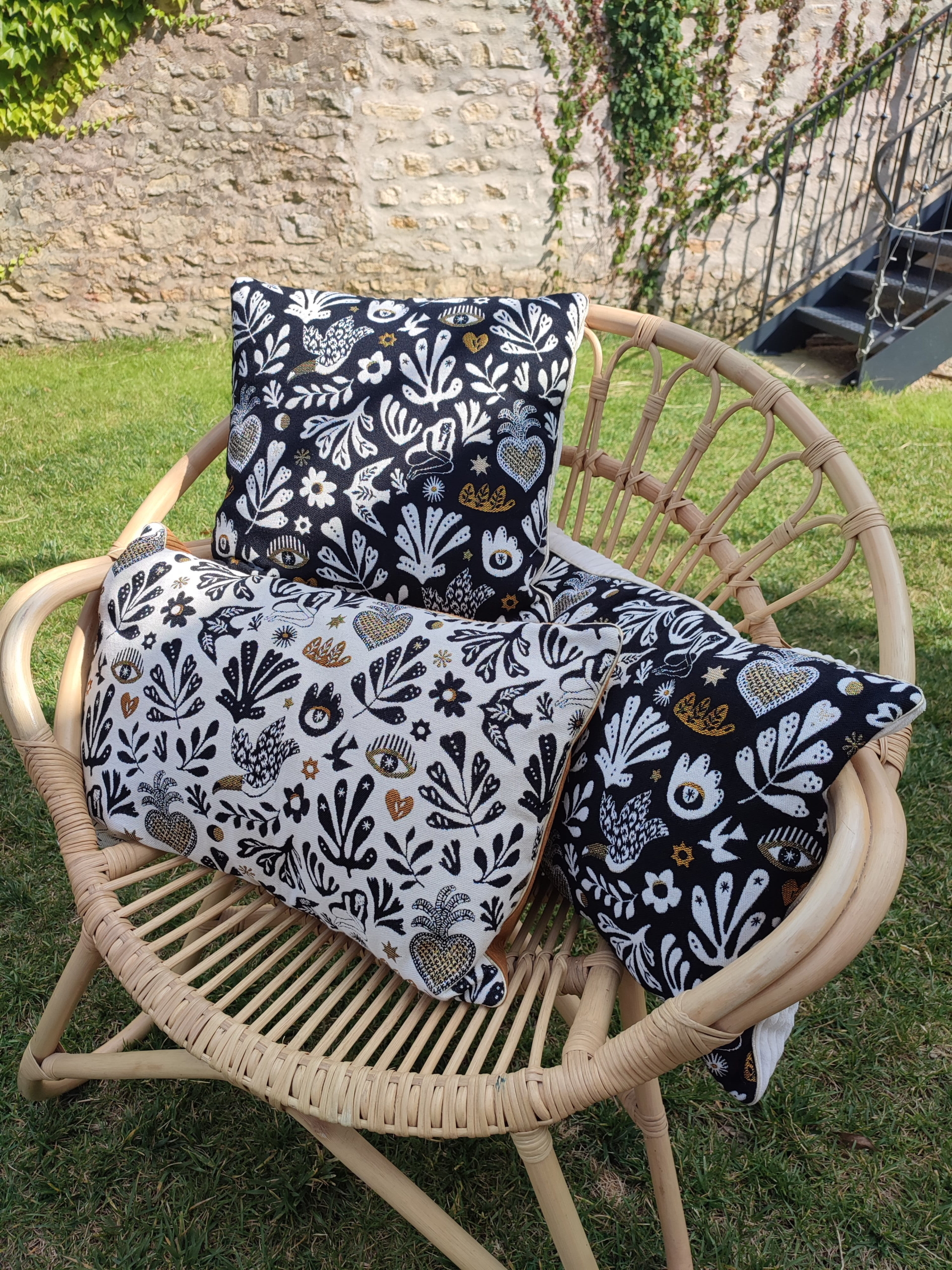 Coussin jacquard français Mage écru fond noir – Image 6